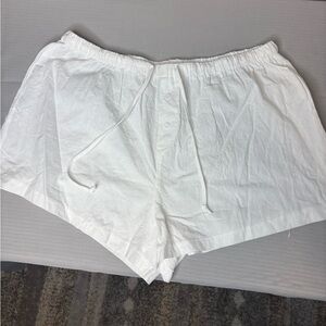 SHEIN Women's White Athletic Shorts Plus Size   3Xl K
